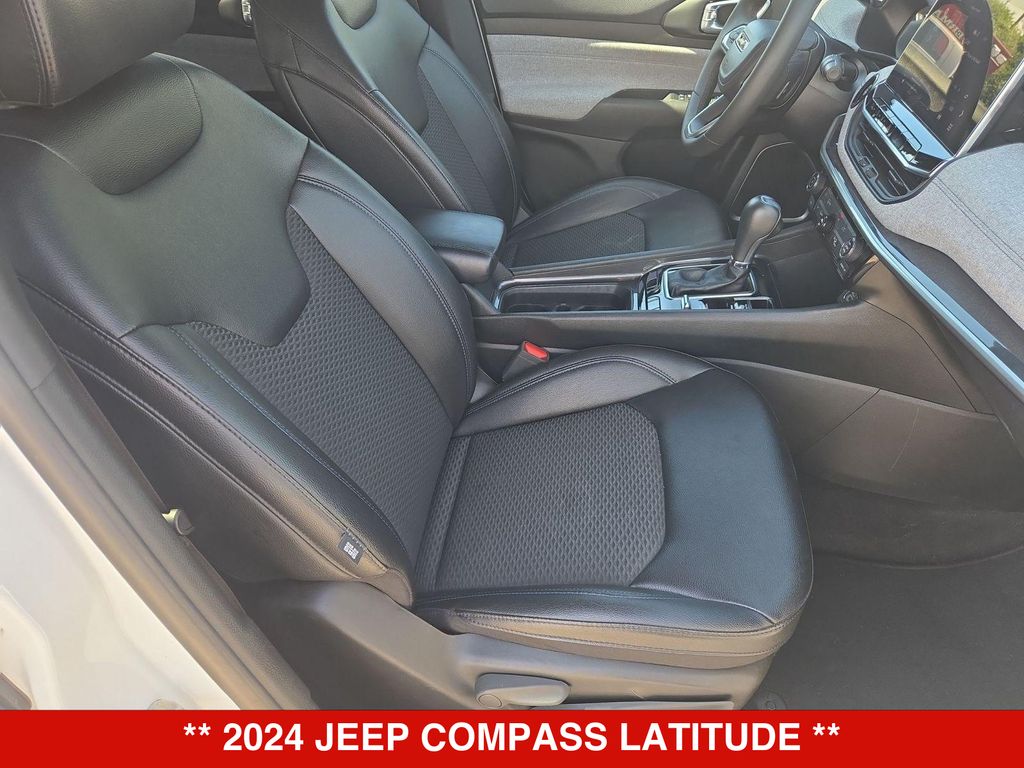 Thumbnail: 2024 Jeep Compass - 11