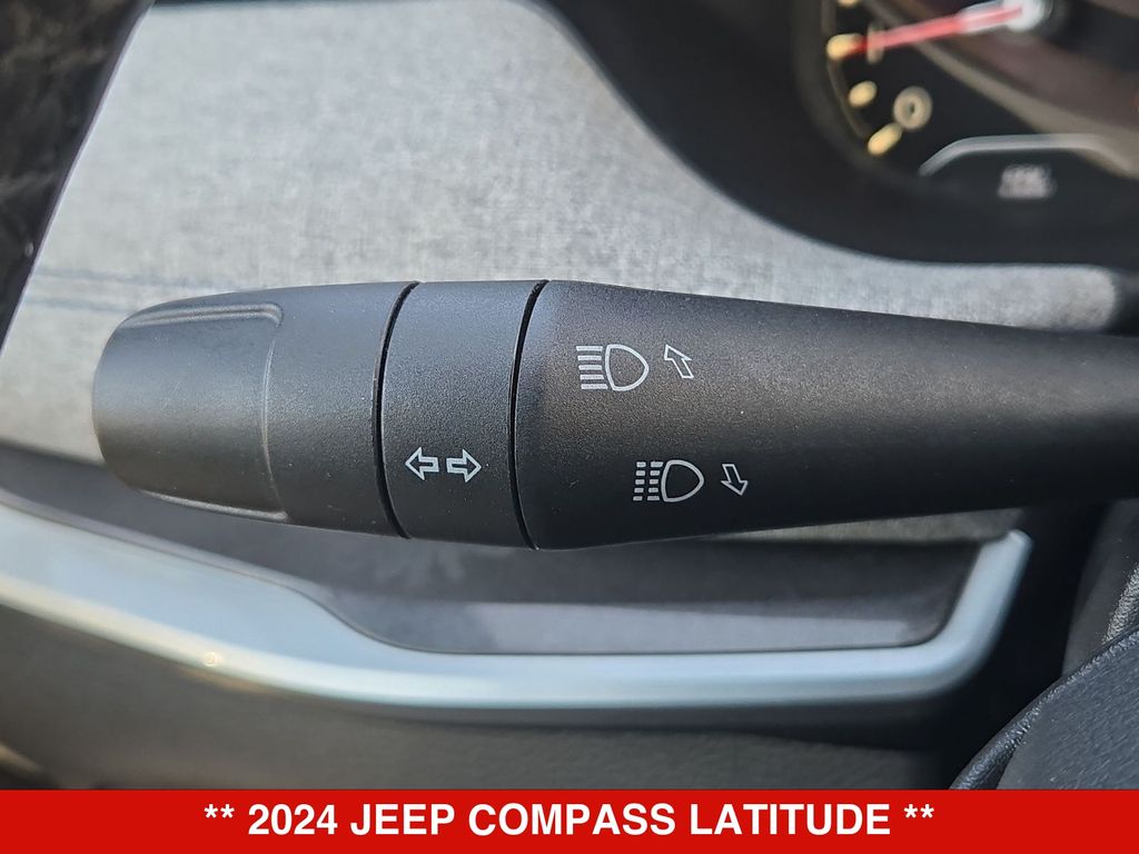 Thumbnail: 2024 Jeep Compass - 16