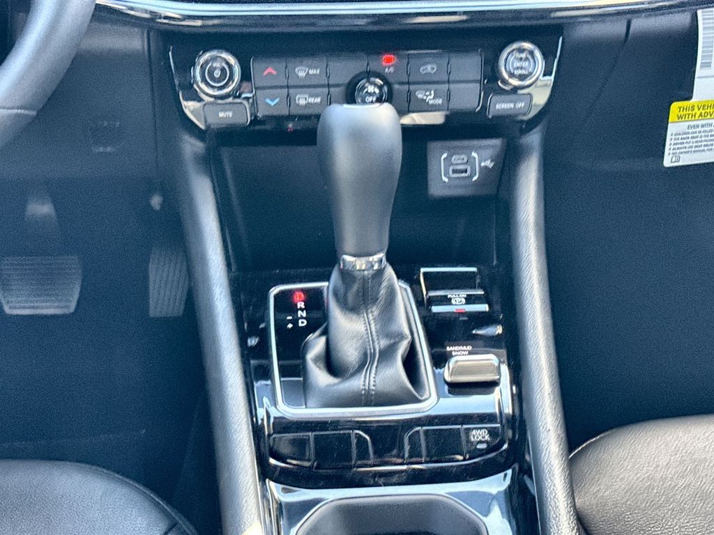 Thumbnail: 2026 Jeep Compass - 16