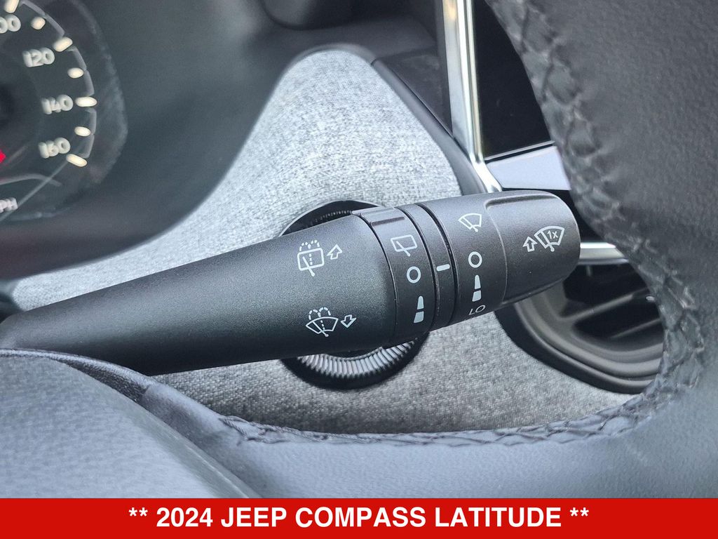 Thumbnail: 2024 Jeep Compass - 17
