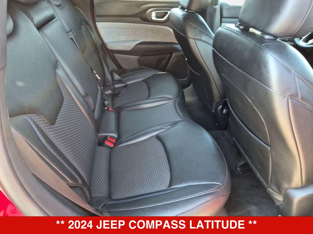 Thumbnail: 2024 Jeep Compass - 26