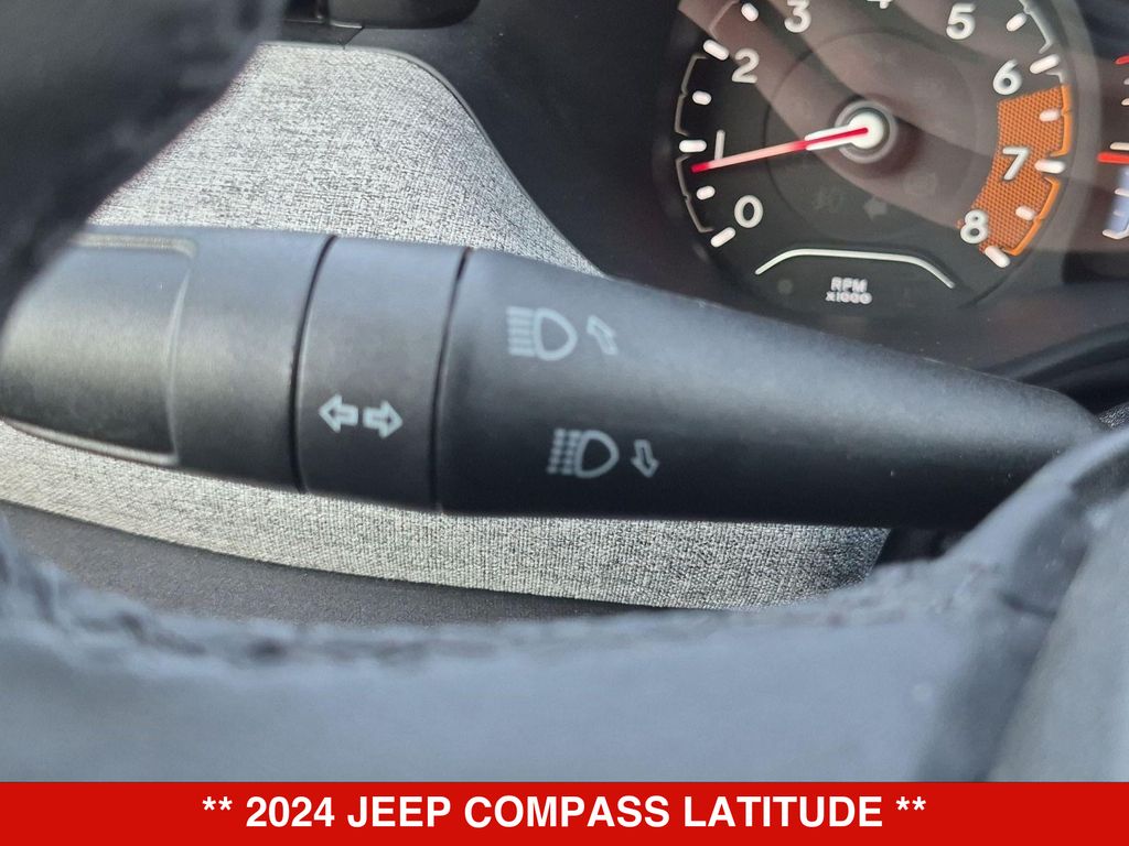Thumbnail: 2024 Jeep Compass - 30
