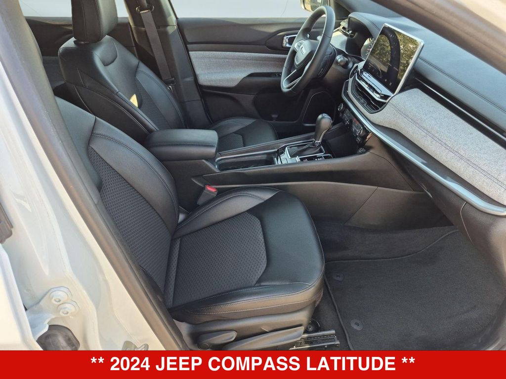 Thumbnail: 2024 Jeep Compass - 12