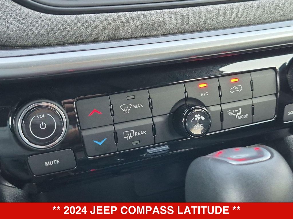Thumbnail: 2024 Jeep Compass - 31
