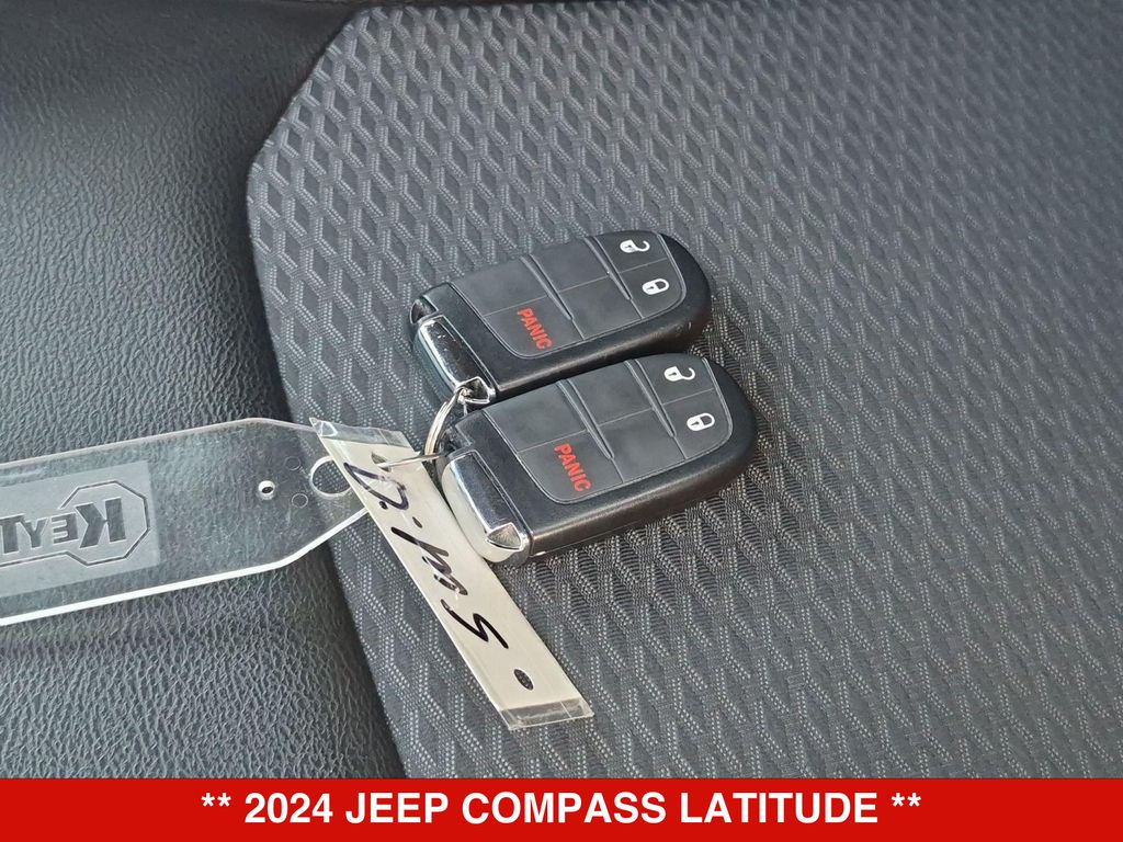 Thumbnail: 2024 Jeep Compass - 19