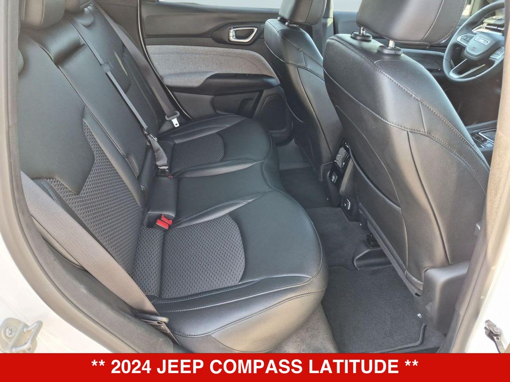 Thumbnail: 2024 Jeep Compass - 27