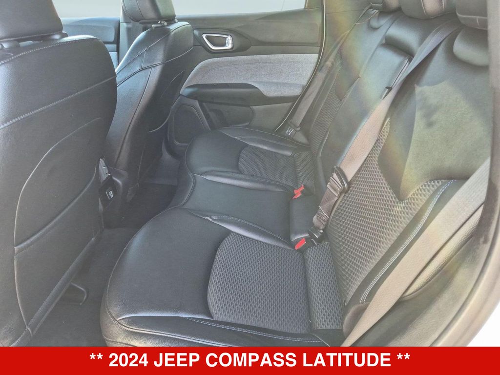 Thumbnail: 2024 Jeep Compass - 25