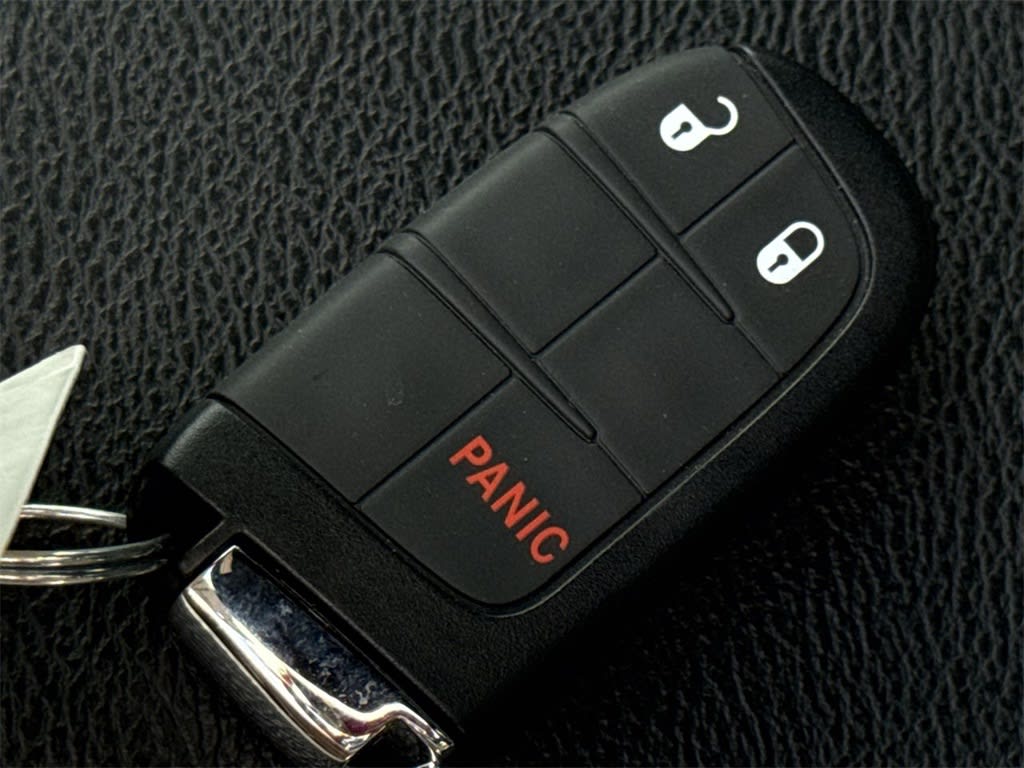 2025 Jeep Compass Latitude 19