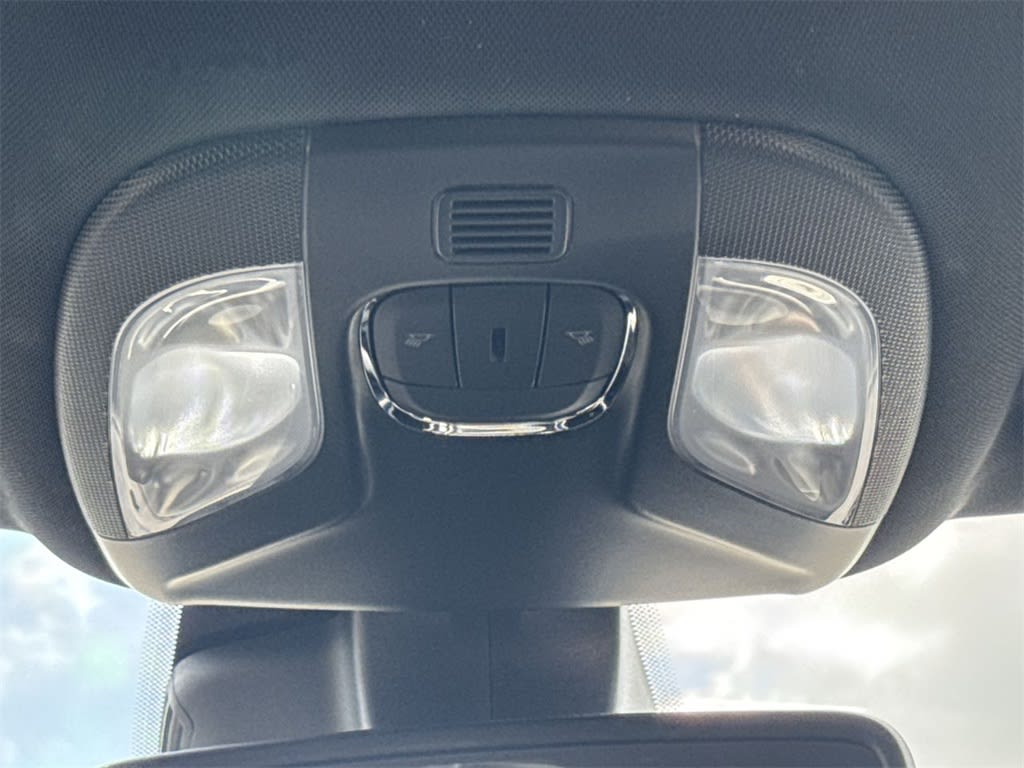 2025 Jeep Compass Latitude 22