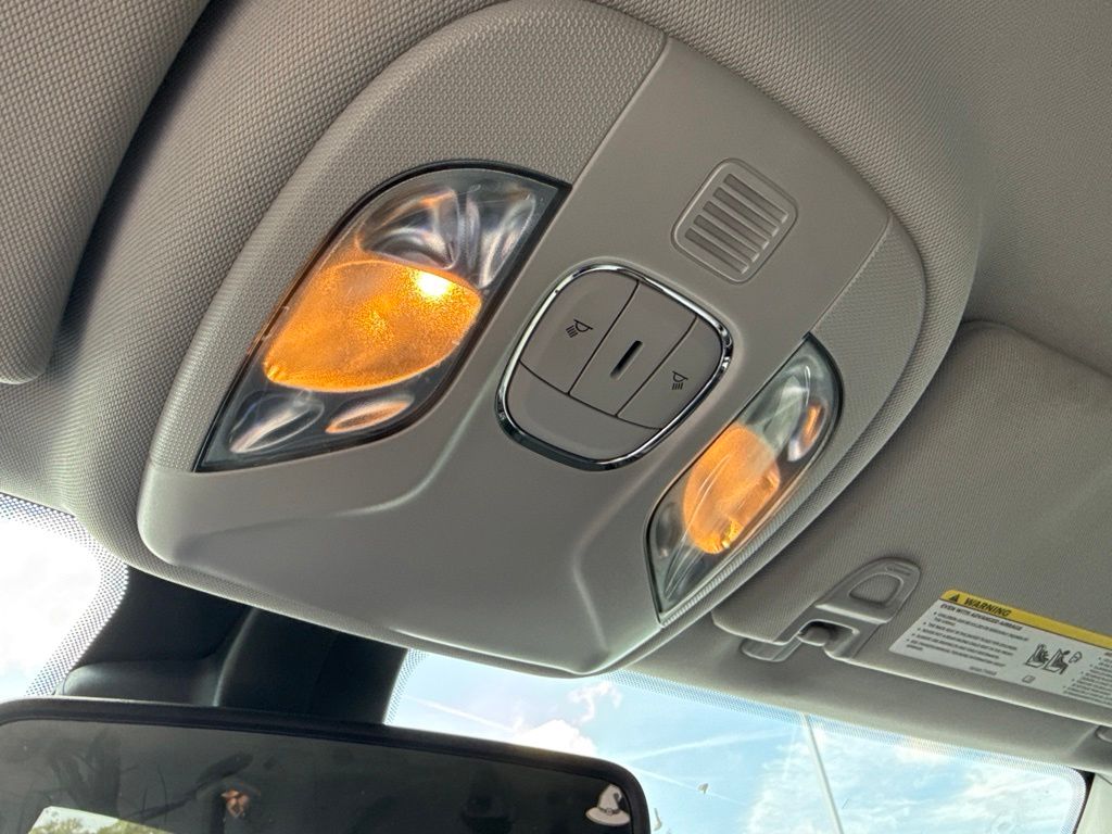 Thumbnail: 2022 Jeep Compass - 21