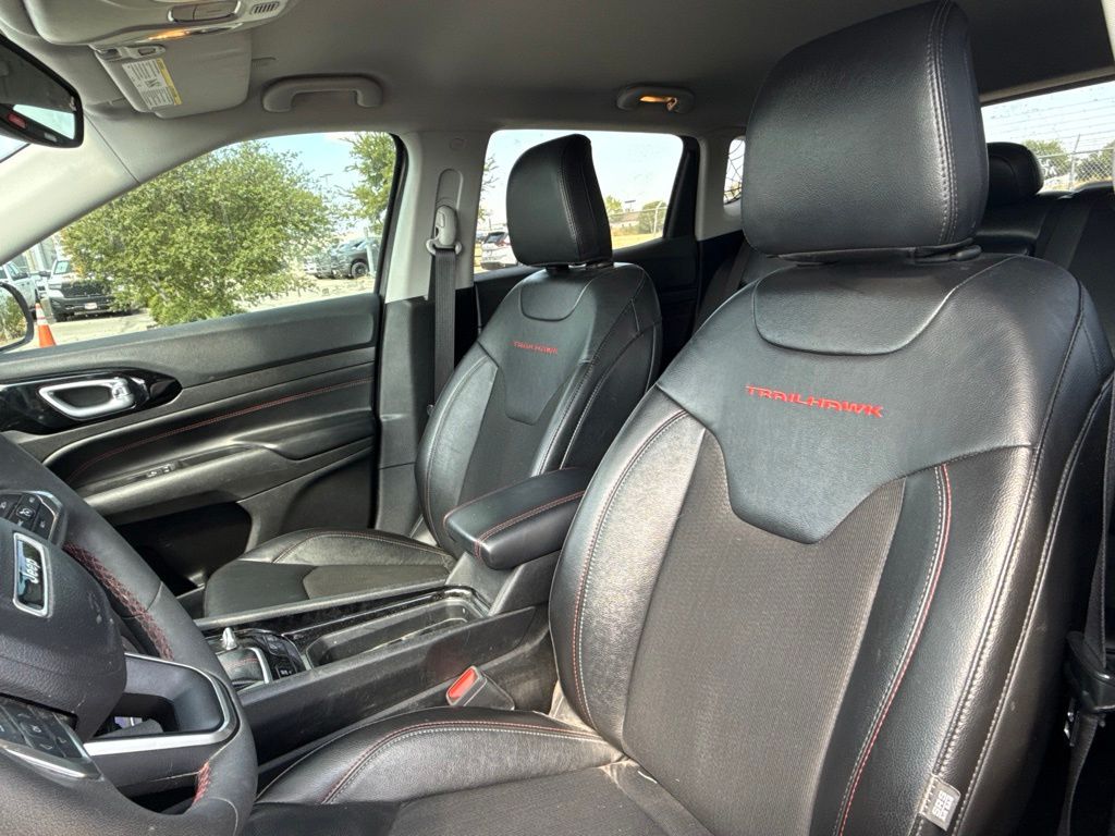 Thumbnail: 2022 Jeep Compass - 8