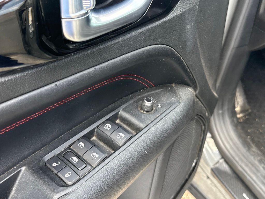 Thumbnail: 2022 Jeep Compass - 20