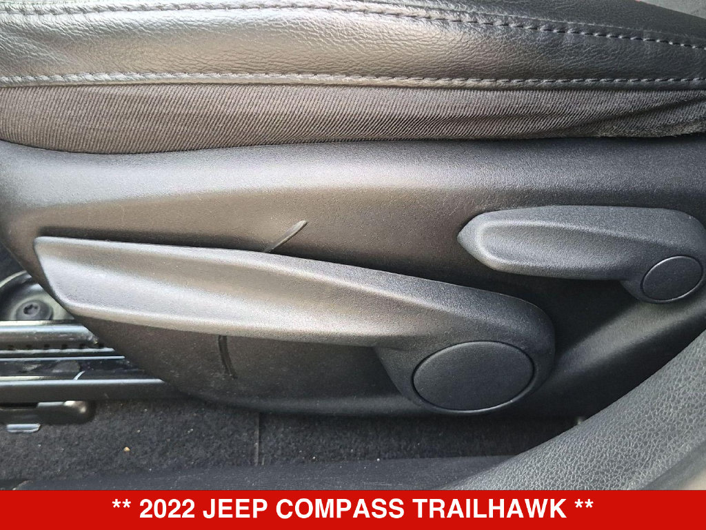 Thumbnail: 2022 Jeep Compass - 23