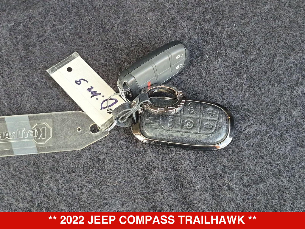 Thumbnail: 2022 Jeep Compass - 17