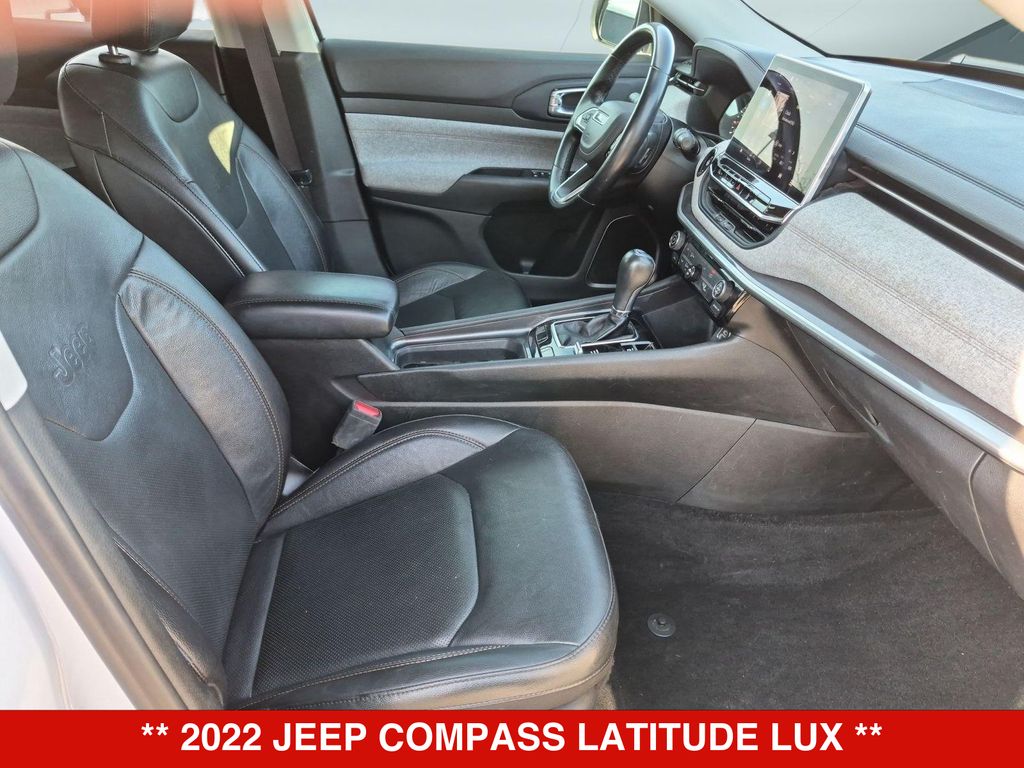 Thumbnail: 2022 Jeep Compass - 12