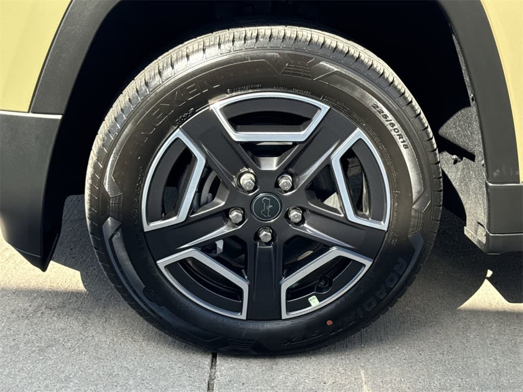 Thumbnail: 2026 Jeep Cherokee - 8