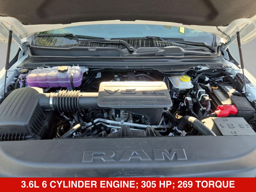 Thumbnail: 2026 RAM 1500 - 9