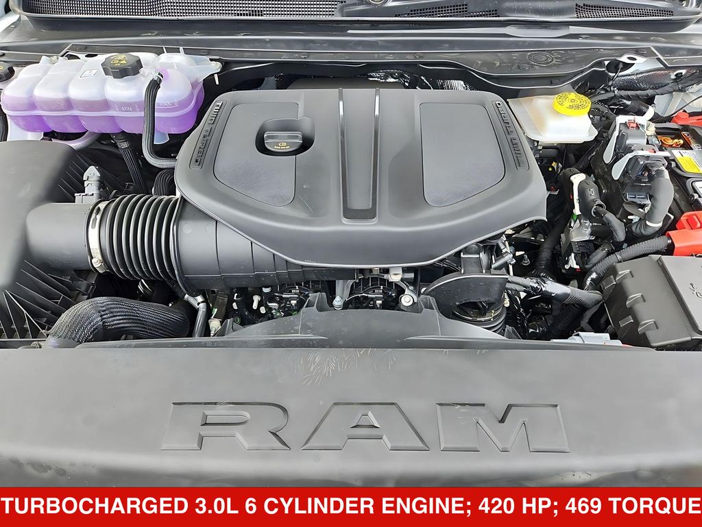 Thumbnail: 2026 RAM 1500 - 9