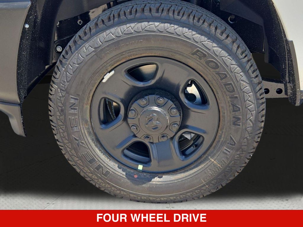 2026 RAM 3500 Chassis Tradesman - Photo 6