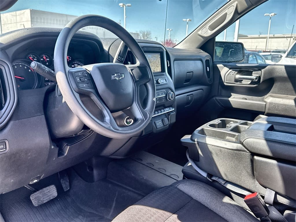 2022 Chevrolet Silverado 1500 Custom 2