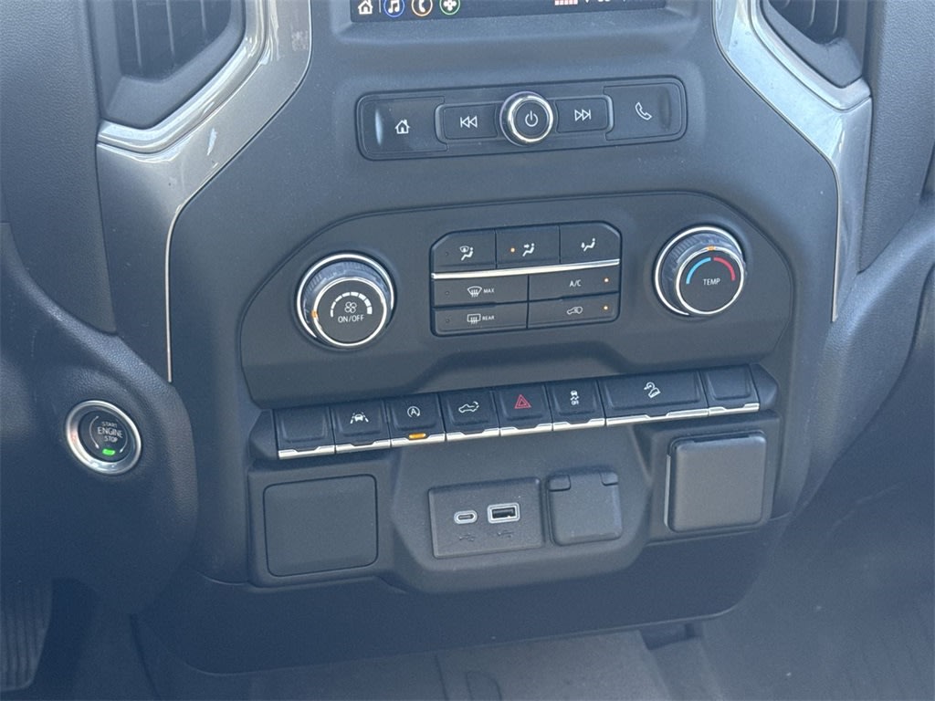 2022 Chevrolet Silverado 1500 Custom 22