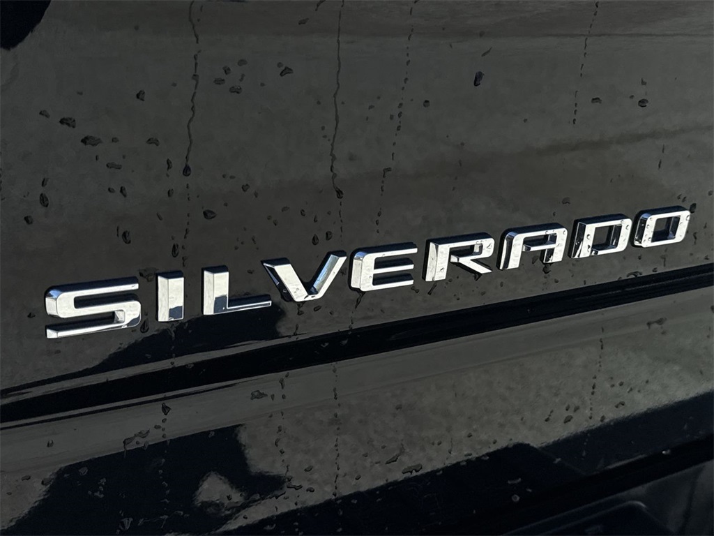 2022 Chevrolet Silverado 1500 Custom 20