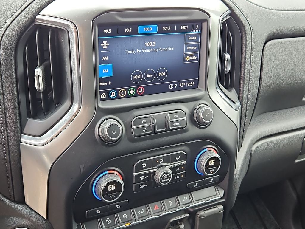 Thumbnail: 2021 Chevrolet Silverado 1500 - 14