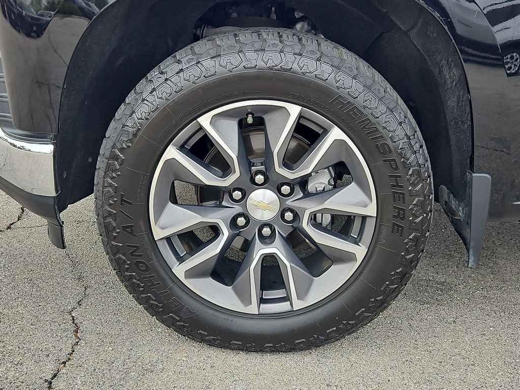 Thumbnail: 2021 Chevrolet Silverado 1500 - 8