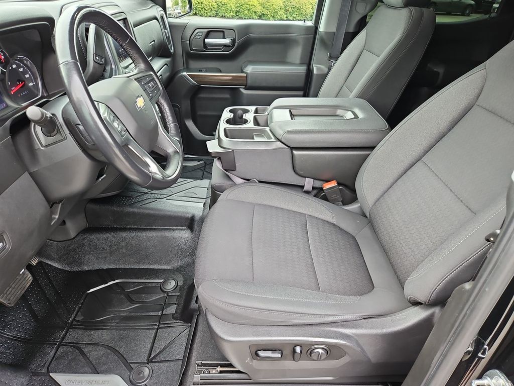 Thumbnail: 2021 Chevrolet Silverado 1500 - 11