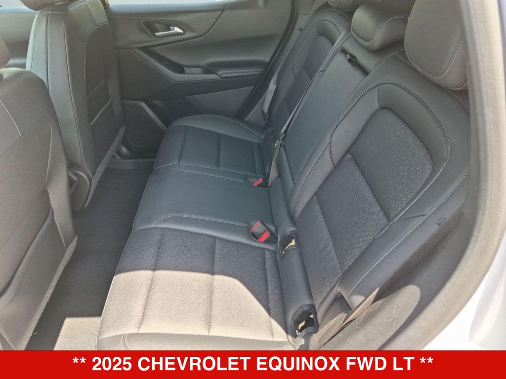 Thumbnail: 2025 Chevrolet Equinox - 24
