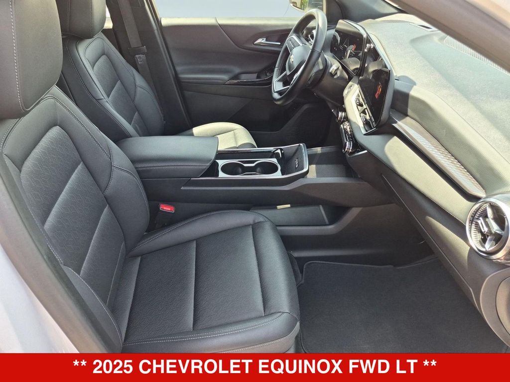Thumbnail: 2025 Chevrolet Equinox - 11