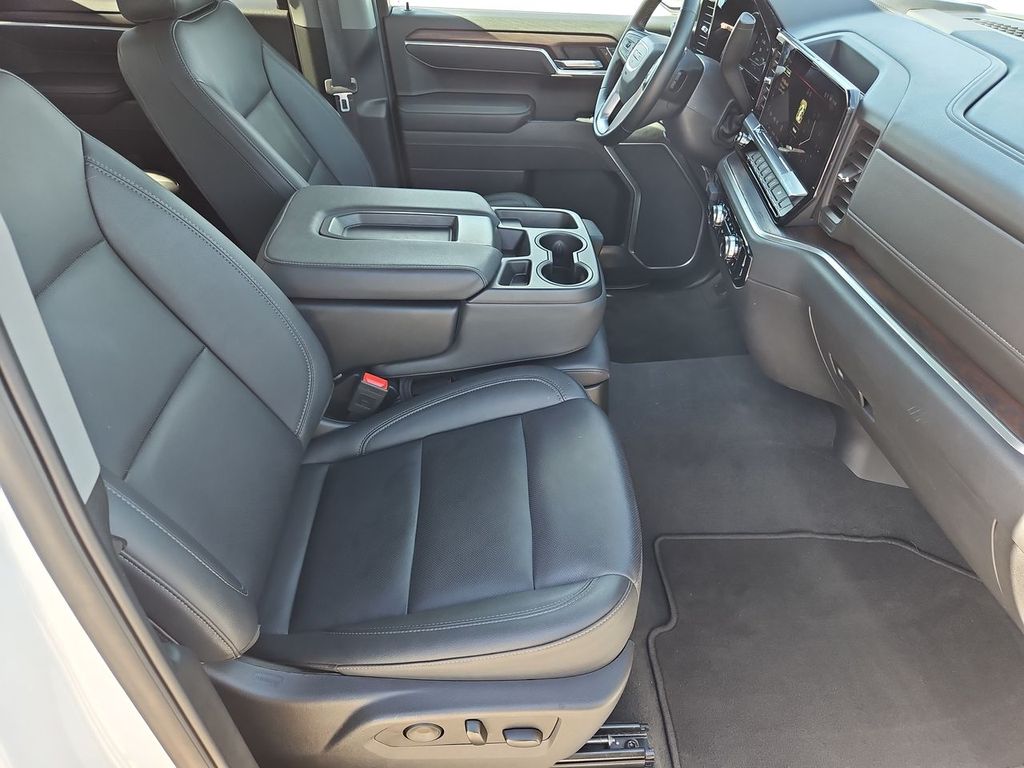 Thumbnail: 2025 GMC Sierra 1500 - 28