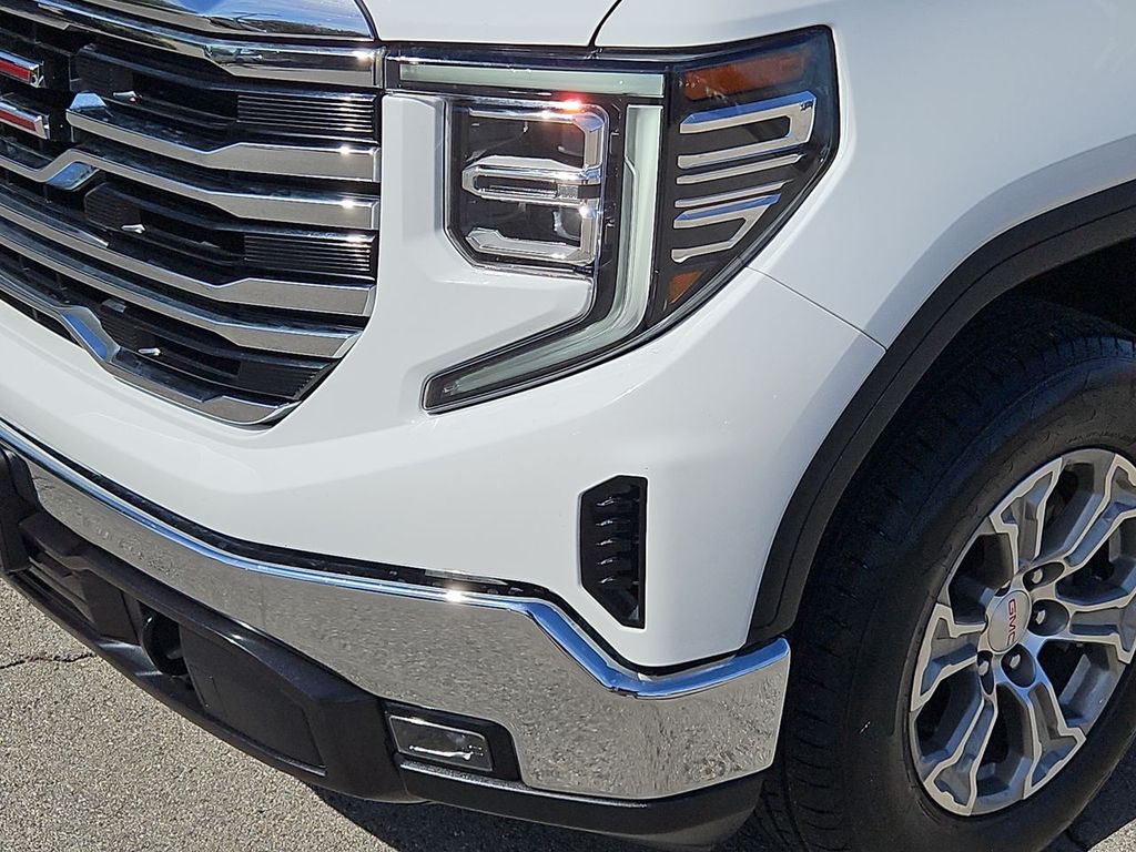 Thumbnail: 2025 GMC Sierra 1500 - 23