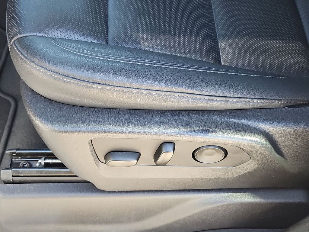 Thumbnail: 2025 GMC Sierra 1500 - 25