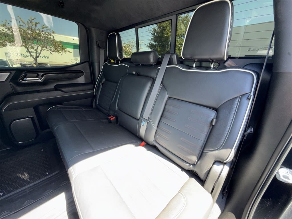 Thumbnail: 2023 GMC Sierra 1500 - 18