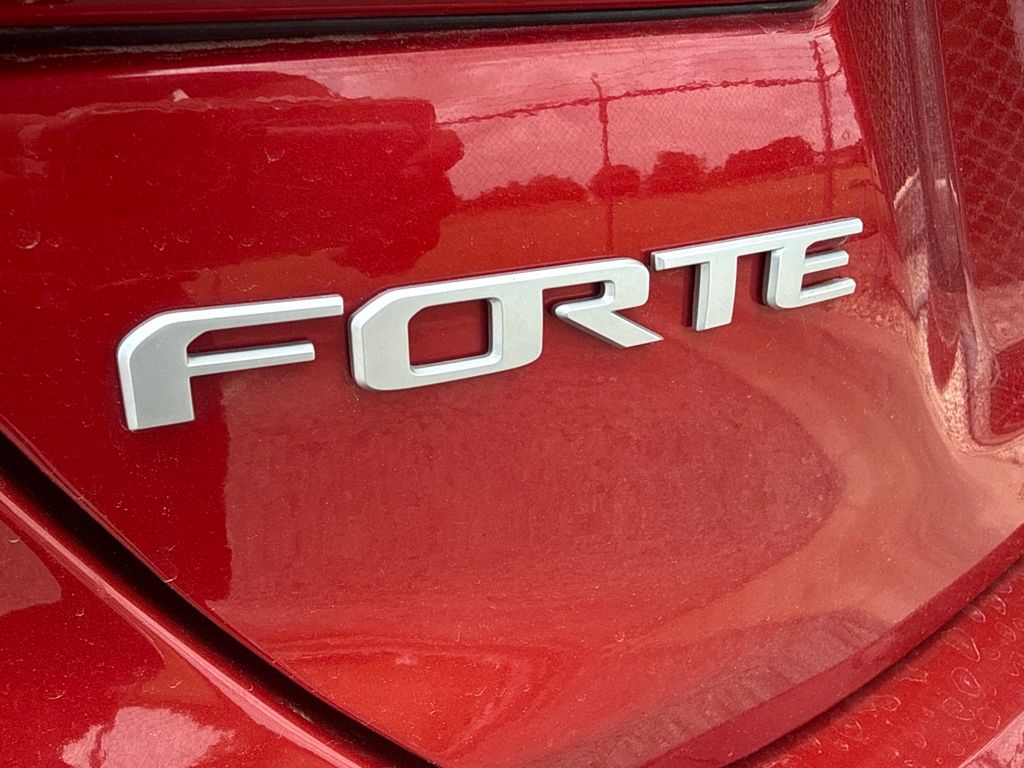 Thumbnail: 2024 Kia Forte - 16