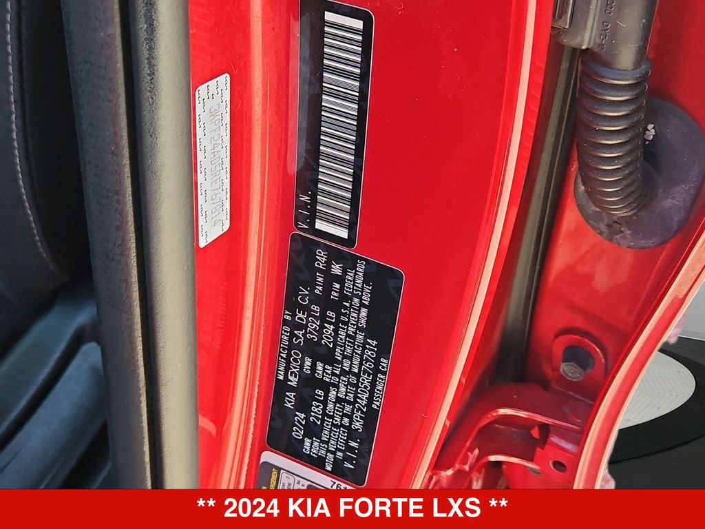 Thumbnail: 2024 Kia Forte - 17