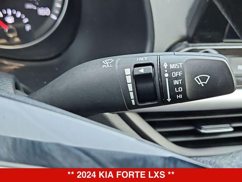 Thumbnail: 2024 Kia Forte - 26
