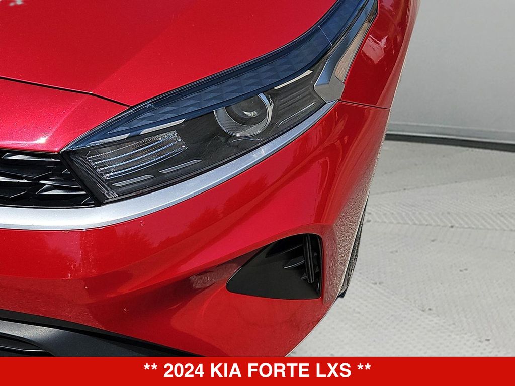 Thumbnail: 2024 Kia Forte - 22