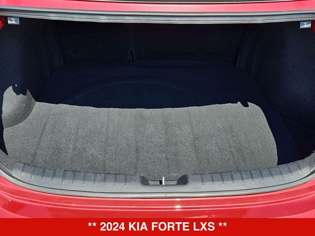 Thumbnail: 2024 Kia Forte - 30
