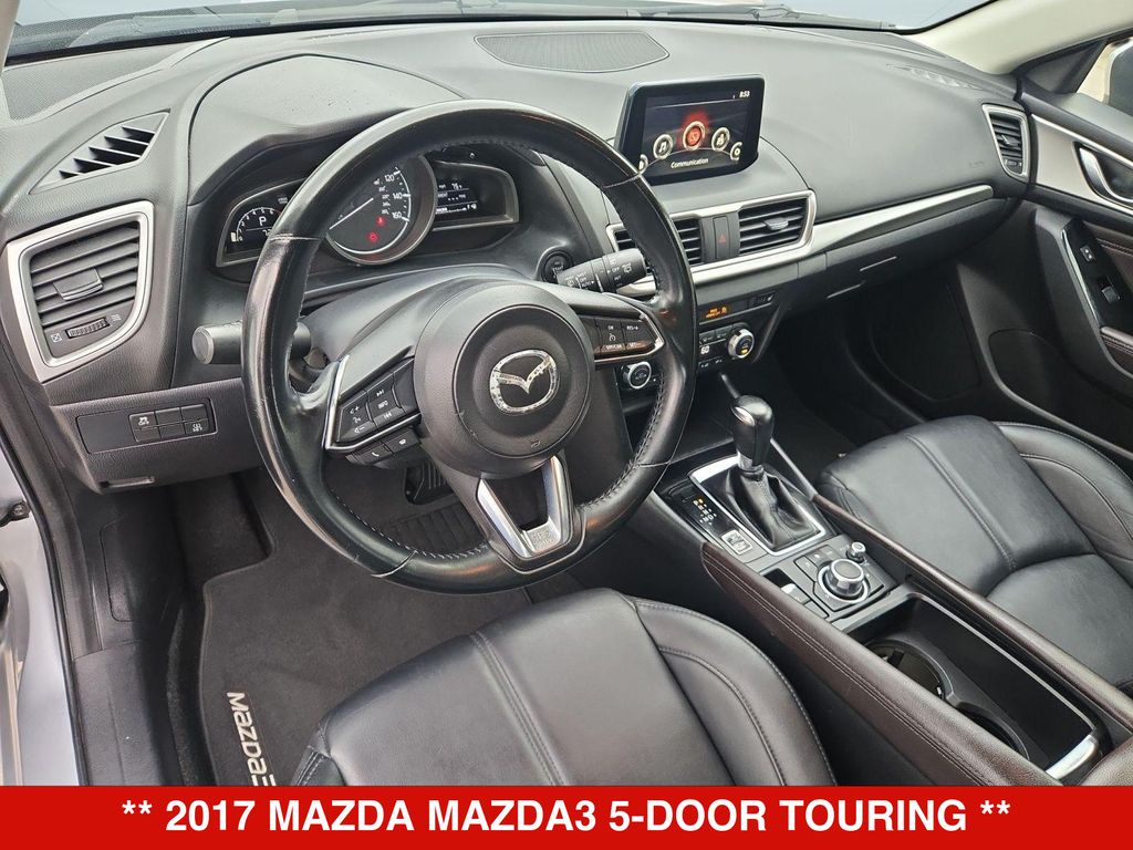 Thumbnail: 2017 Mazda Mazda3 - 2