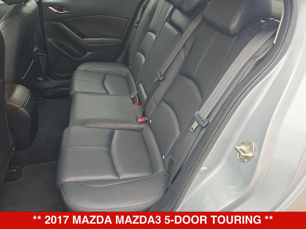 Thumbnail: 2017 Mazda Mazda3 - 25