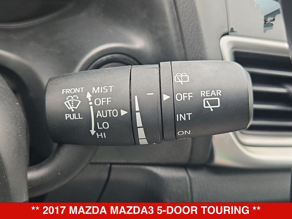 Thumbnail: 2017 Mazda Mazda3 - 17