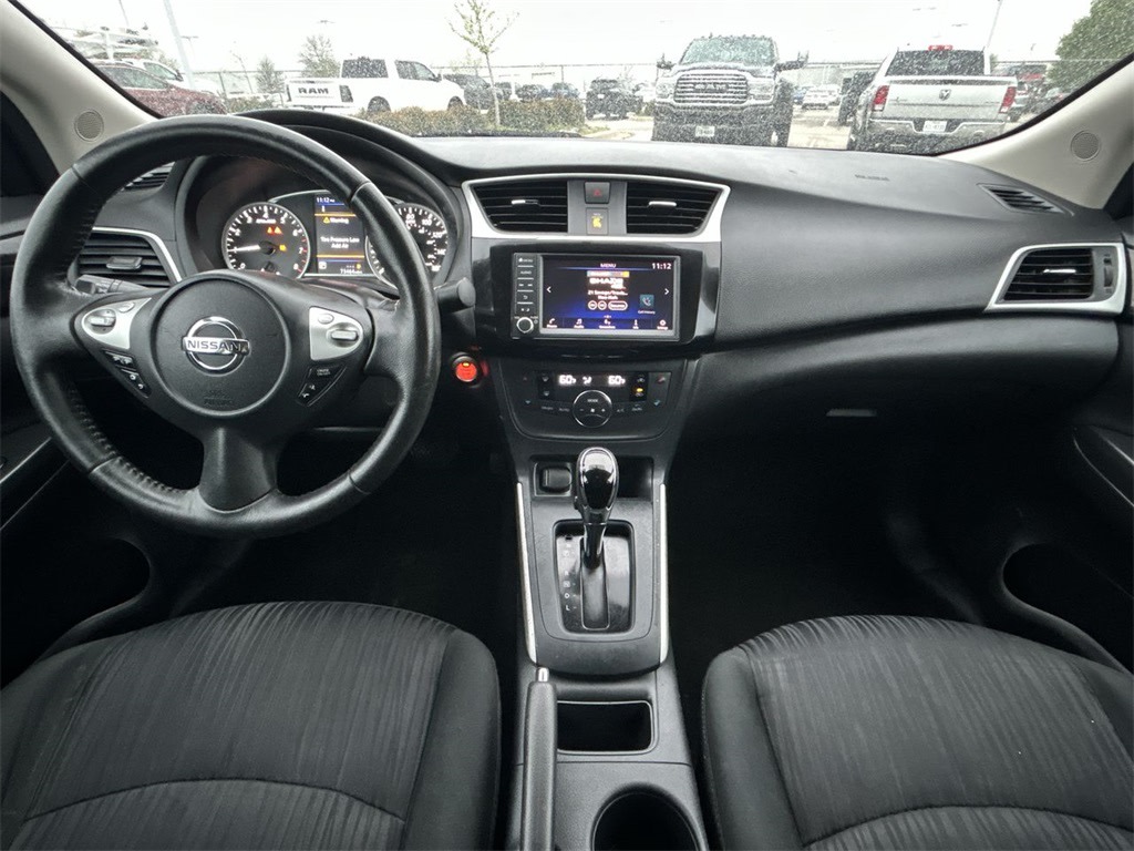 2019 Nissan Sentra SV 10