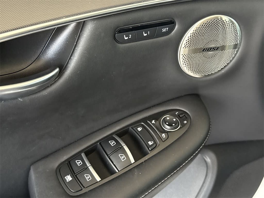 Thumbnail: 2023 INFINITI QX50 - 23