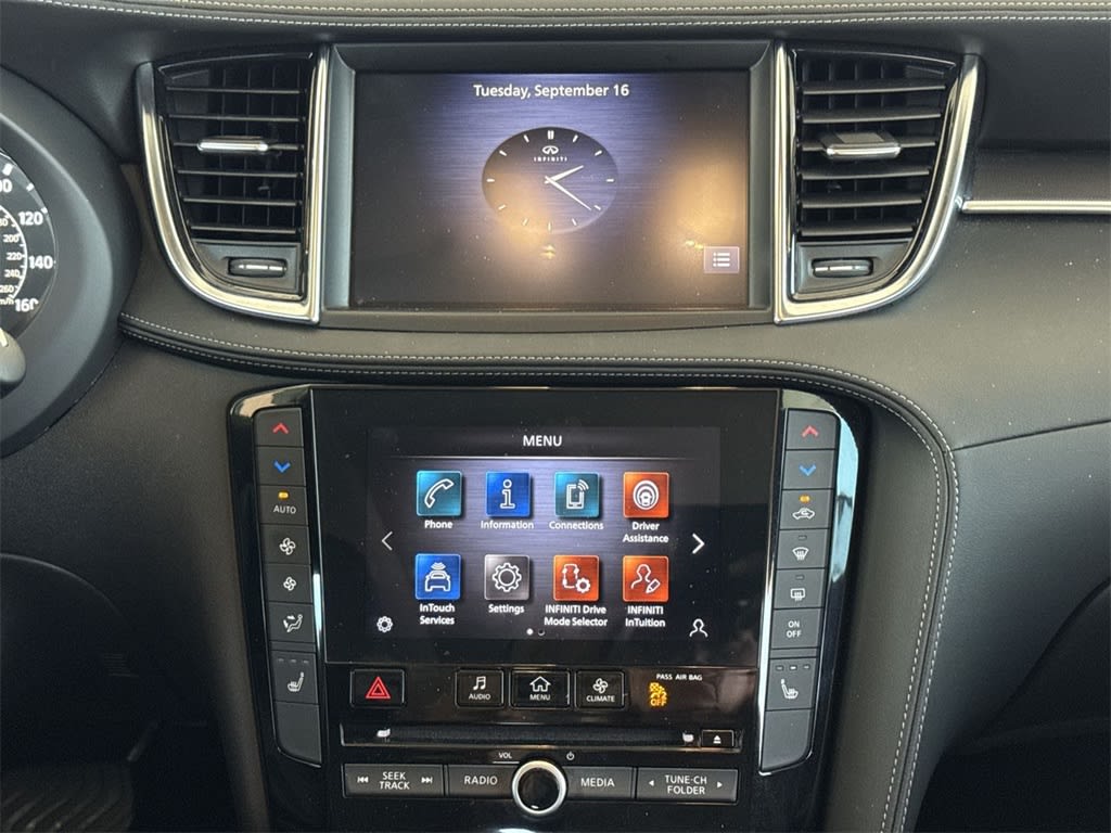 Thumbnail: 2023 INFINITI QX50 - 12