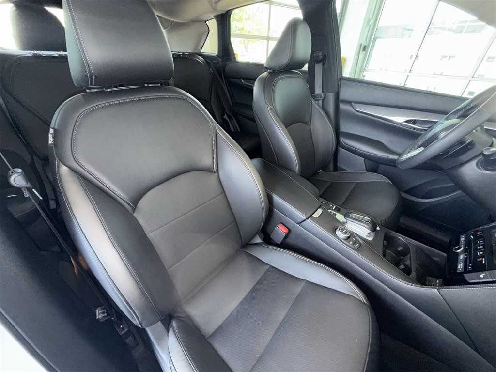 Thumbnail: 2023 INFINITI QX50 - 9