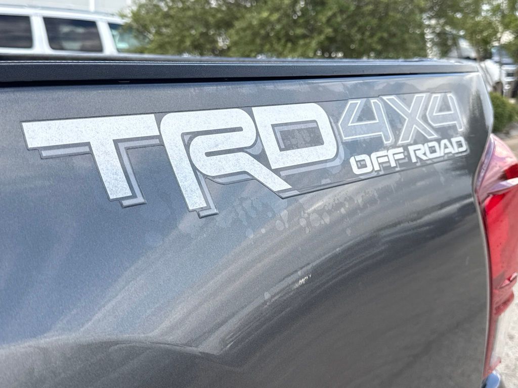 Thumbnail: 2019 Toyota Tacoma - 19