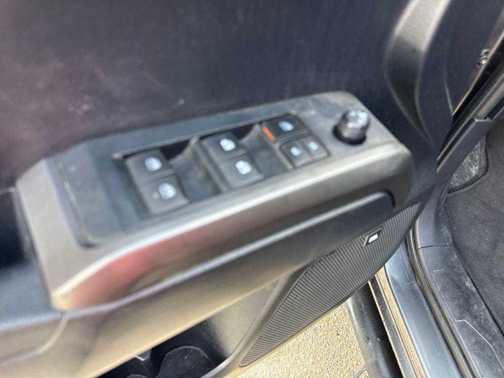Thumbnail: 2019 Toyota Tacoma - 20