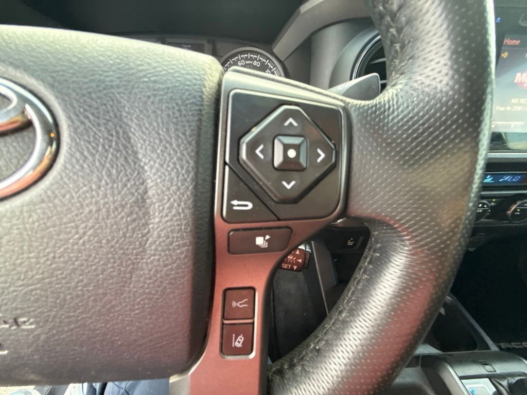 Thumbnail: 2019 Toyota Tacoma - 22